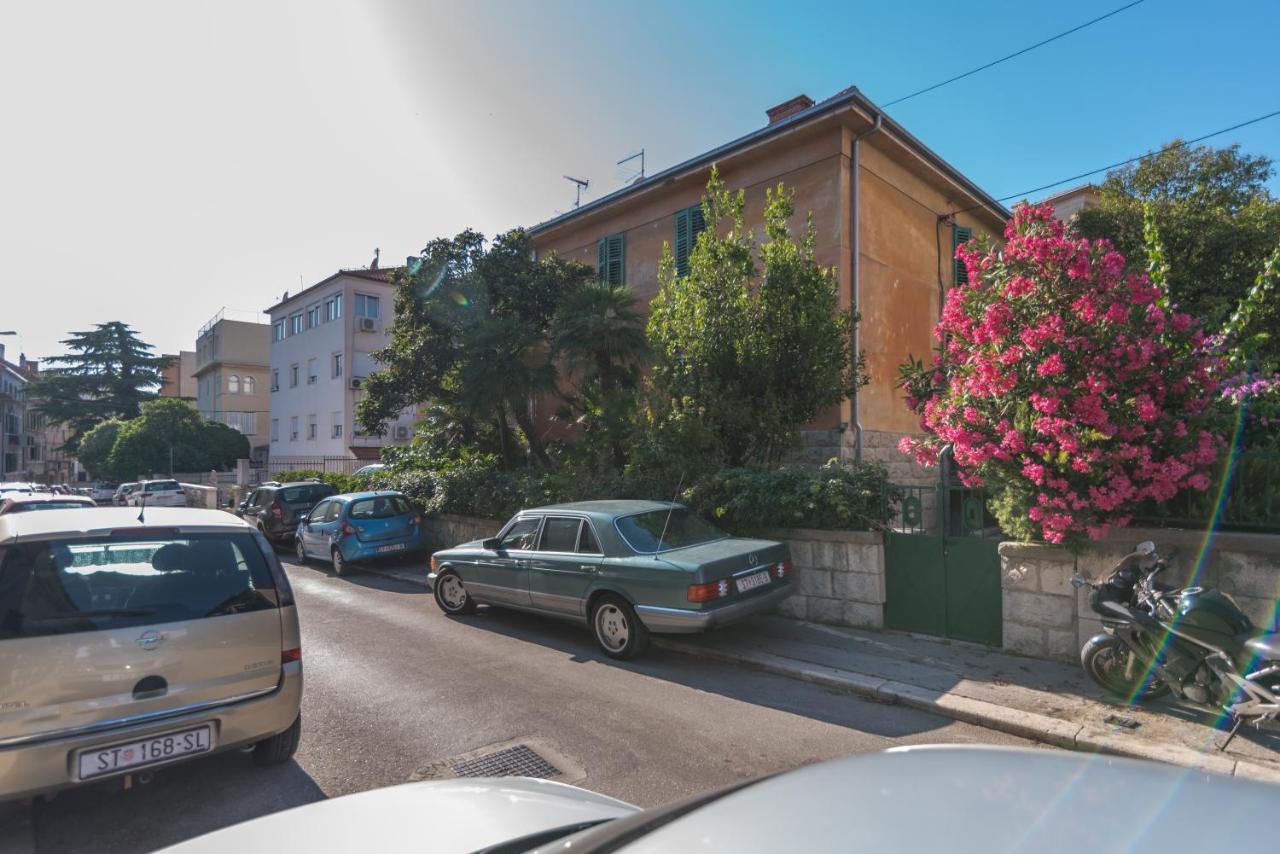 Palm Garden Apartment In Center With Big Terrace Split Dış mekan fotoğraf